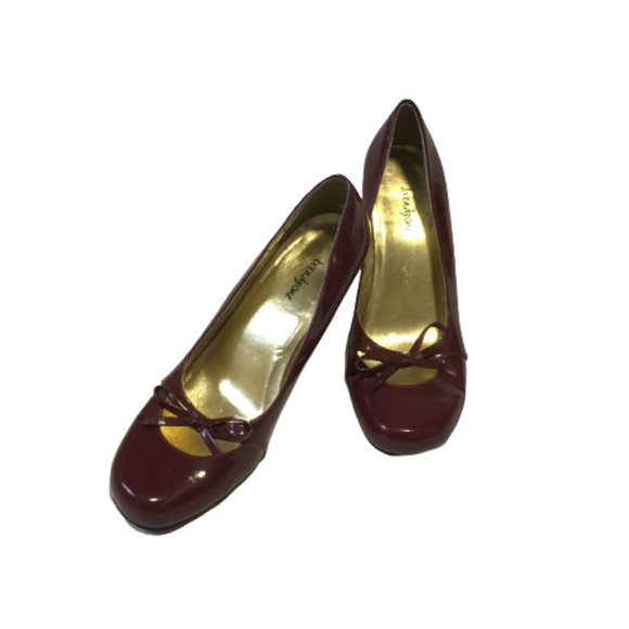 Trendzone Size 9M Burgundy Heels with Bow Tie - Picture 5 of 11